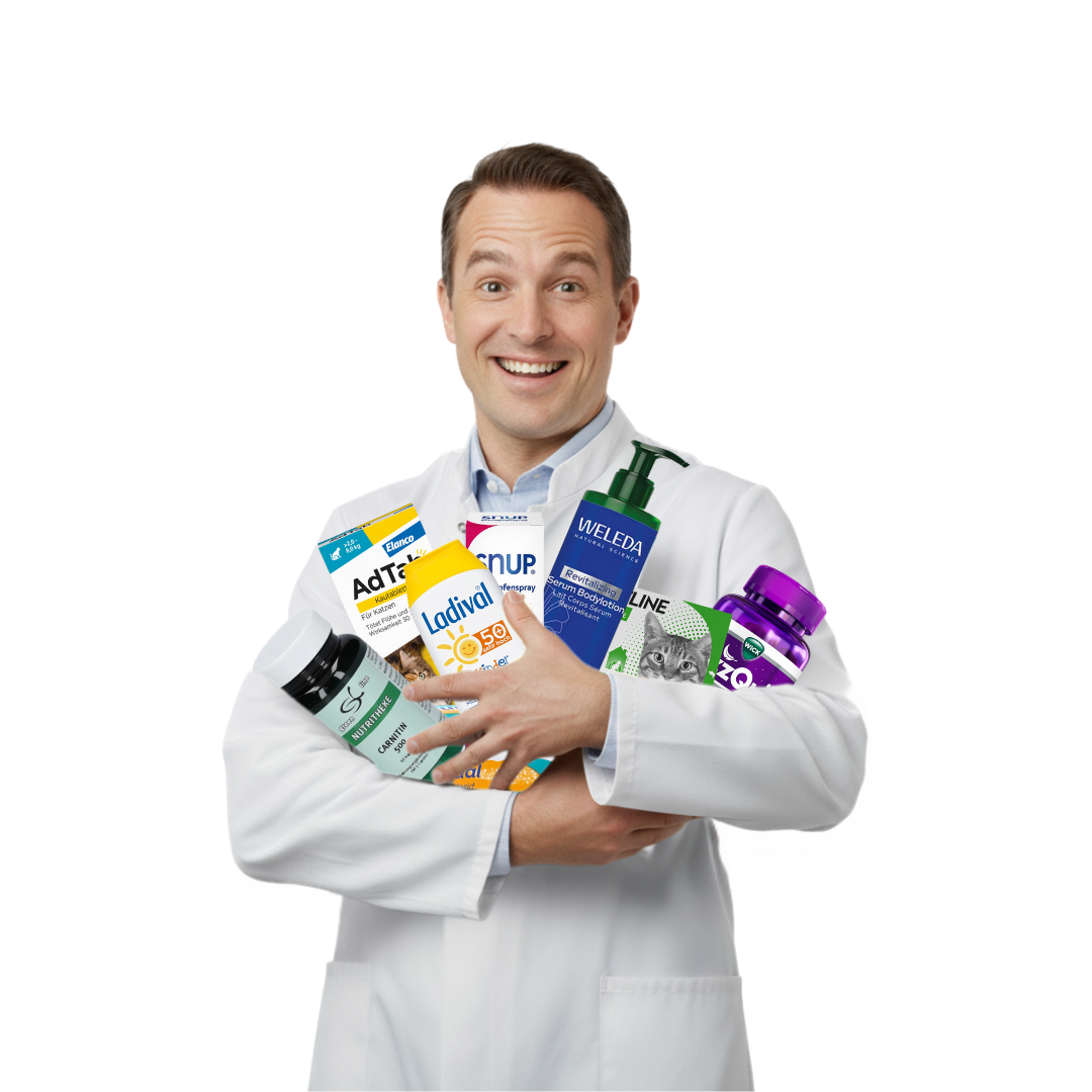 Apotheker mit vielen Produkten